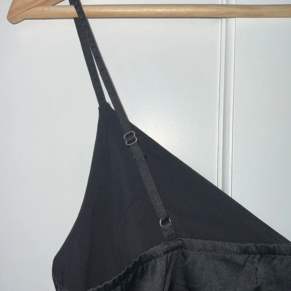 Abercrombie Silk Cami - Picture 5 of 9